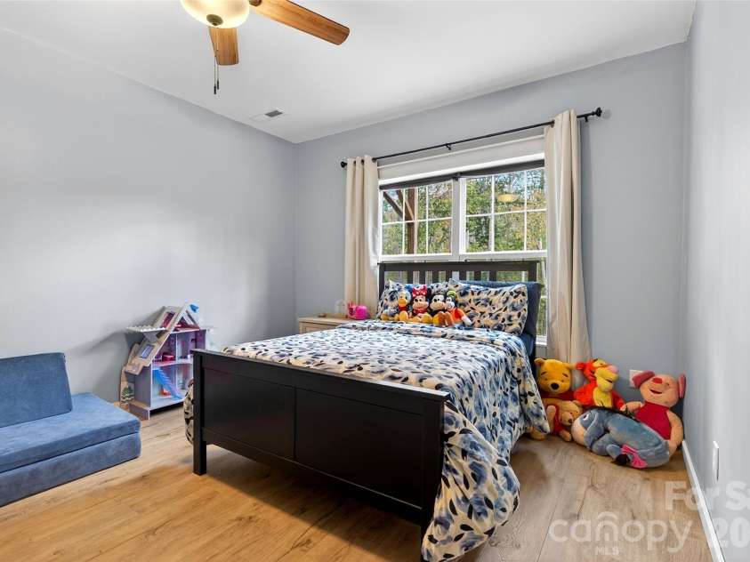 515 Marble Mine Road, Bakersville, NC 28705.  MLS# CAR4374964, YatesRealty ID 16023. 