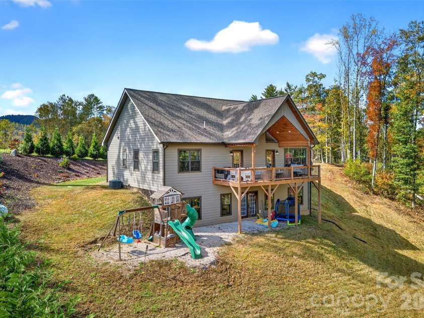 515 Marble Mine Road, Bakersville, NC 28705.  MLS# CAR4374964, YatesRealty ID 16023. 