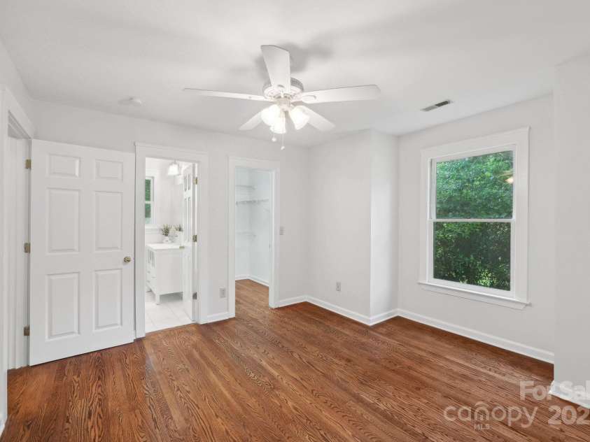 545 Dilworth Mews Court, Charlotte, NC 28203.  MLS# CAR4237335, YatesRealty ID 16023. Bedroom 2 on 2nd level