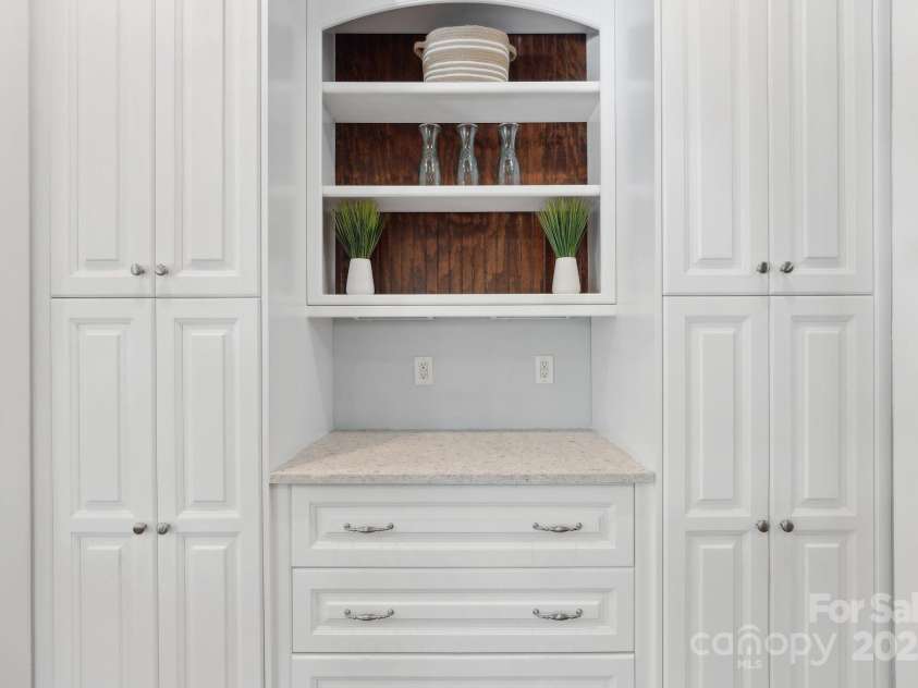 545 Dilworth Mews Court, Charlotte, NC 28203.  MLS# CAR4237335, YatesRealty ID 16023. Built-in Cabinetry with Beadboard Accent