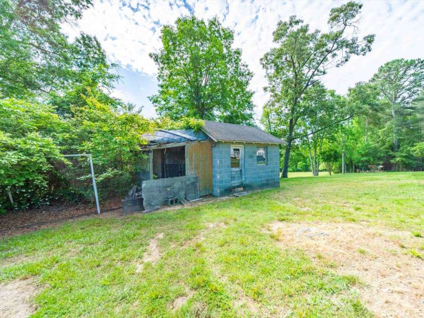 1468 Hilltop Street, Albemarle, NC 28001.  MLS# CAR4255051, YatesRealty ID 16024. 