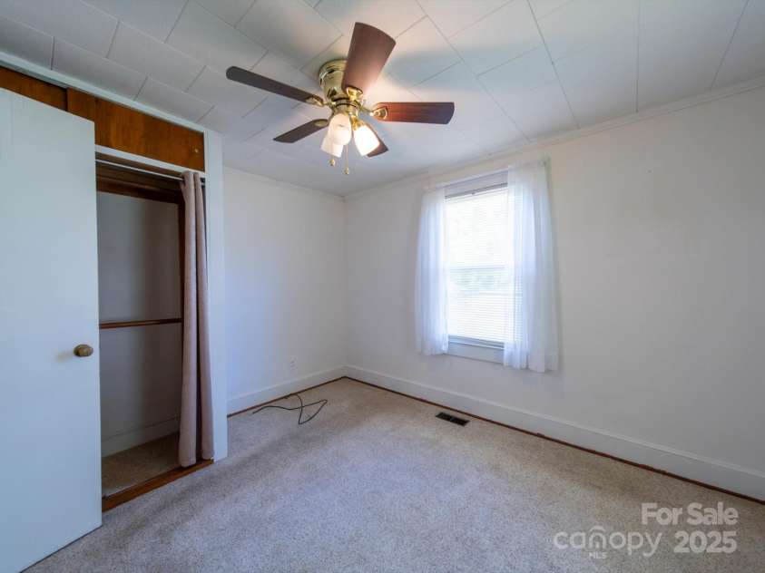 1468 Hilltop Street, Albemarle, NC 28001.  MLS# CAR4255051, YatesRealty ID 16024. 