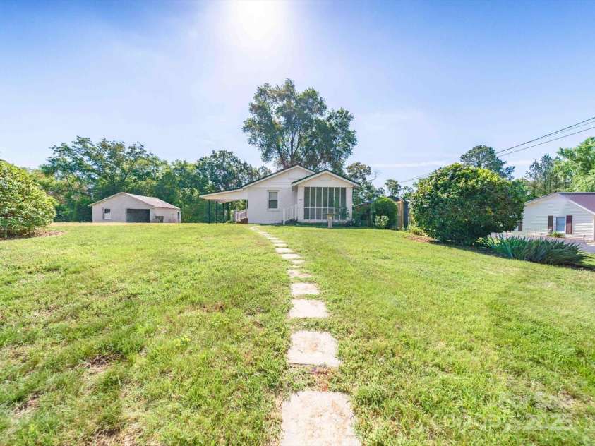 1468 Hilltop Street, Albemarle, NC 28001.  MLS# CAR4255051, YatesRealty ID 16024. 