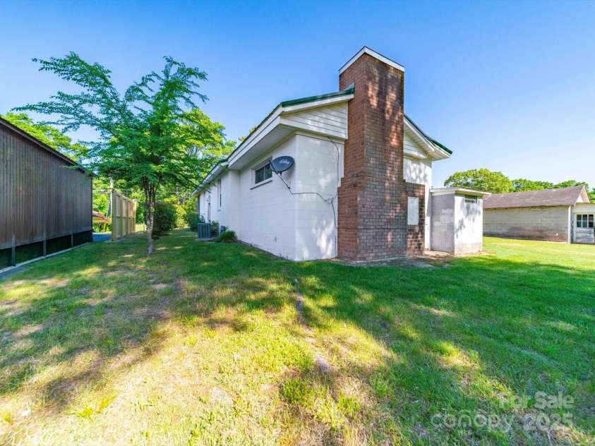 1468 Hilltop Street, Albemarle, NC 28001.  MLS# CAR4255051, YatesRealty ID 16024. 