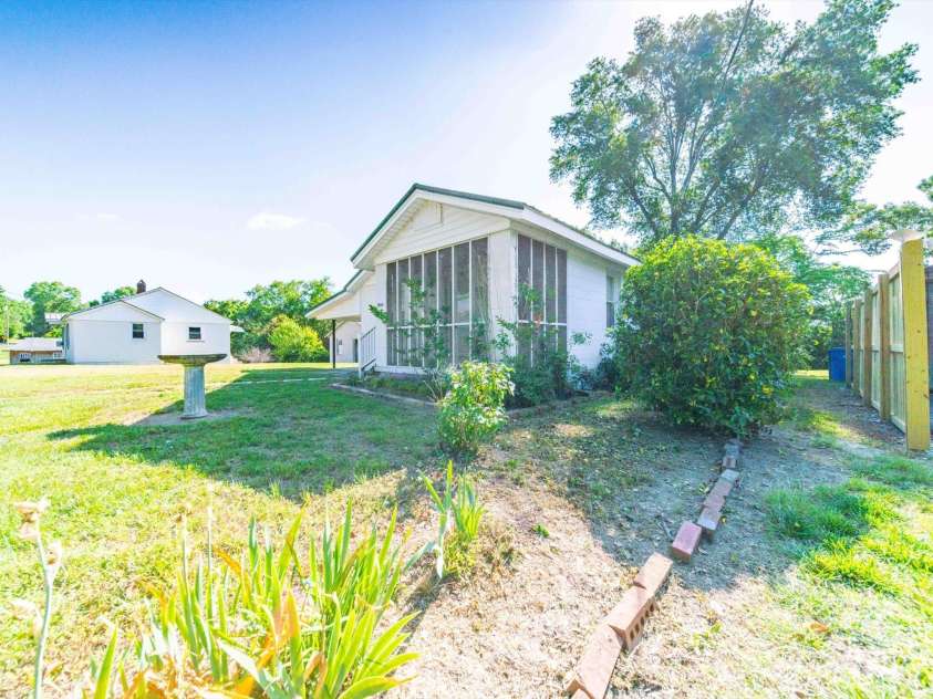 1468 Hilltop Street, Albemarle, NC 28001.  MLS# CAR4255051, YatesRealty ID 16024. 