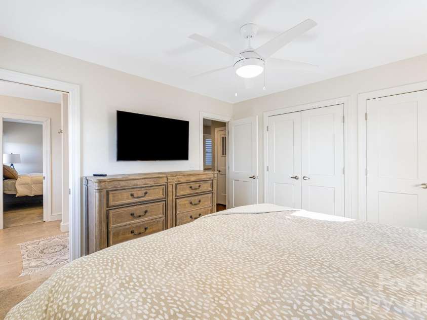 11 By The Wayside Drive, Columbus, NC 28722.  MLS# CAR4276820, YatesRealty ID 16025. 