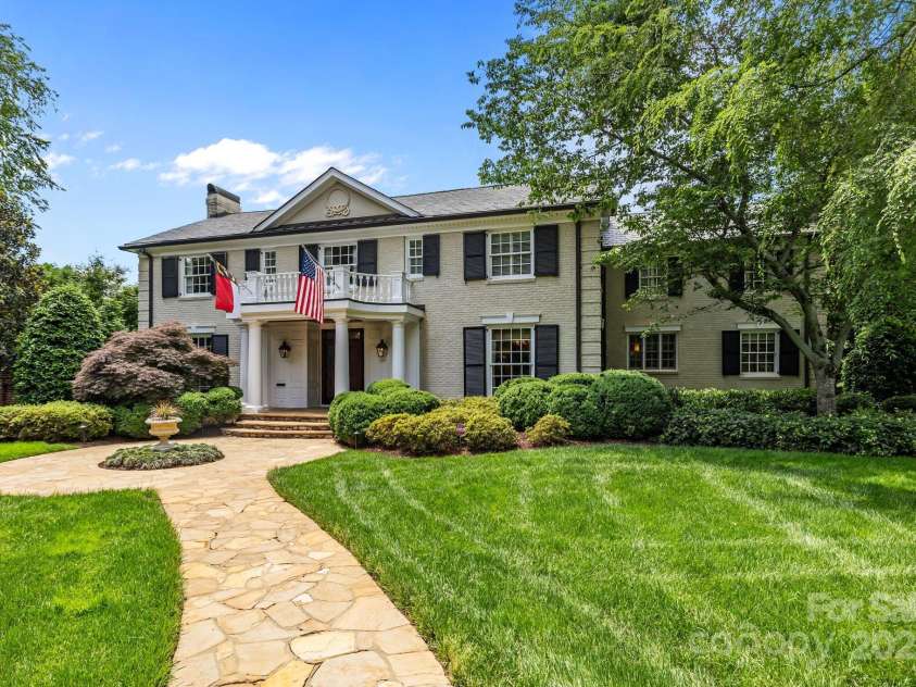 640 Colville Road, Charlotte, NC 28207.  MLS# CAR4264797, YatesRealty ID 16025. 
