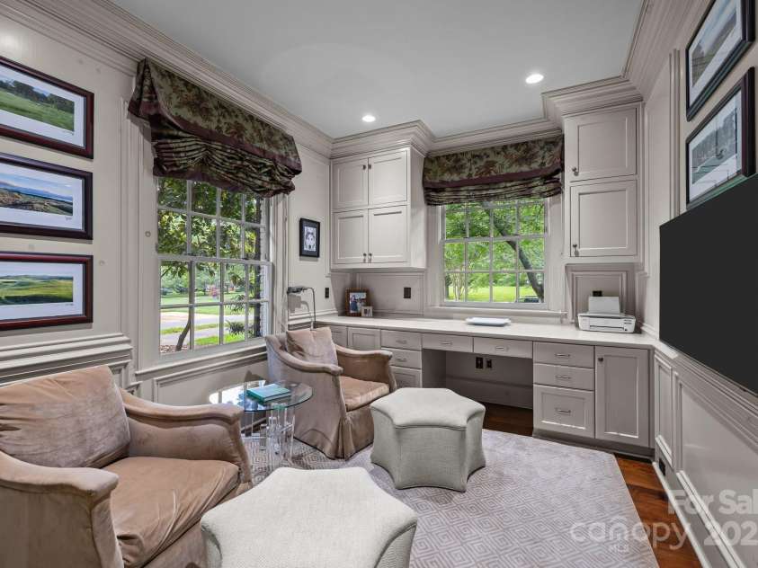 640 Colville Road, Charlotte, NC 28207.  MLS# CAR4264797, YatesRealty ID 16025. 