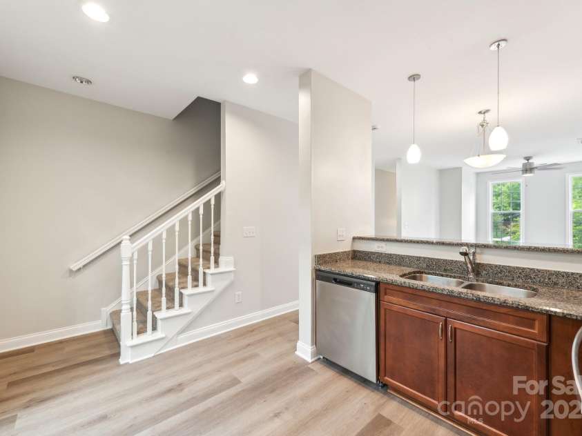 1126 Dean Hall Lane, Matthews, NC 28105.  MLS# CAR4263667, YatesRealty ID 16027. 