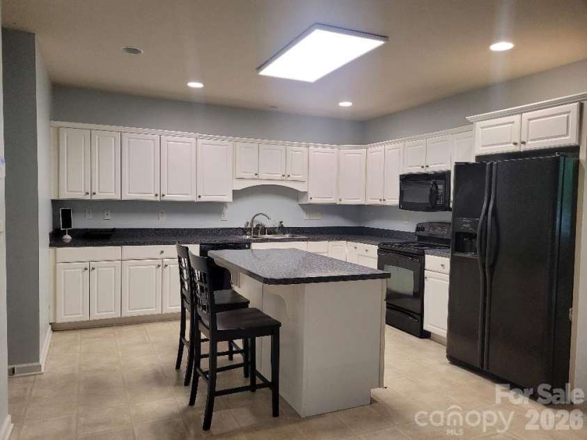 1261 Brough Hall Drive, Waxhaw, NC 28173.  MLS# CAR4369282, YatesRealty ID 16028. 