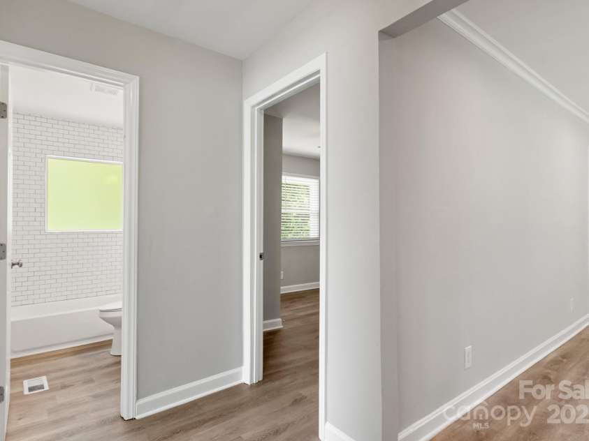 2322 Hedgewood Circle, Gastonia, NC 28052.  MLS# CAR4253048, YatesRealty ID 16028. 