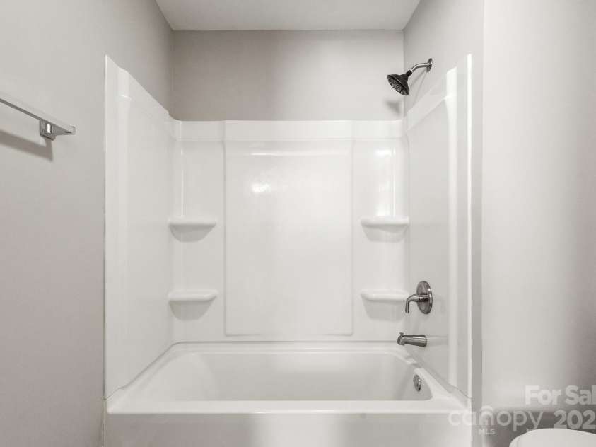 2322 Hedgewood Circle, Gastonia, NC 28052.  MLS# CAR4253048, YatesRealty ID 16028. 
