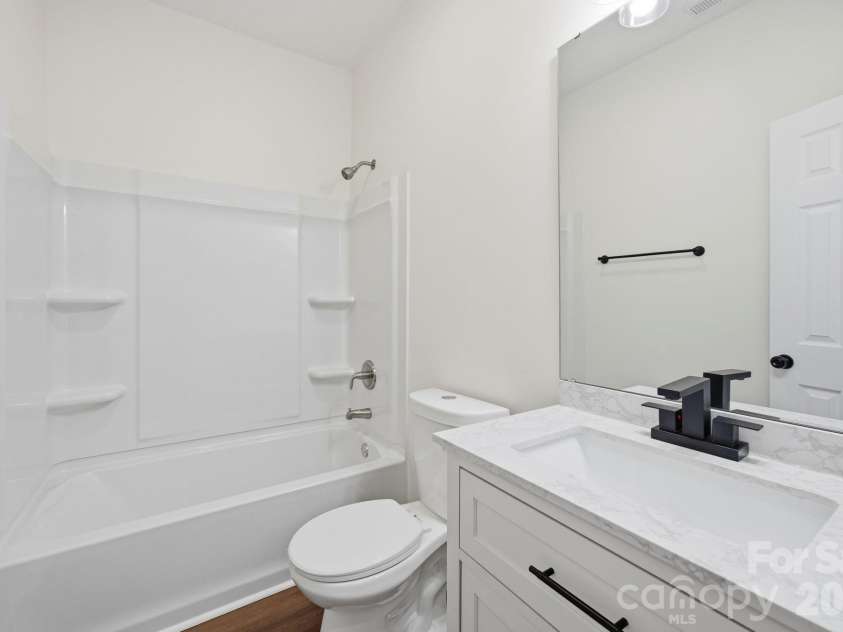 3204 Amay James Avenue, Charlotte, NC 28208.  MLS# CAR4369381, YatesRealty ID 16029. 