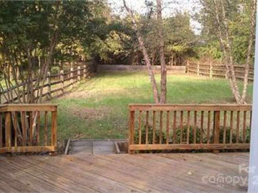 2032 David Earl Drive, Charlotte, NC 28213.  MLS# CAR4228790, YatesRealty ID 1603. 