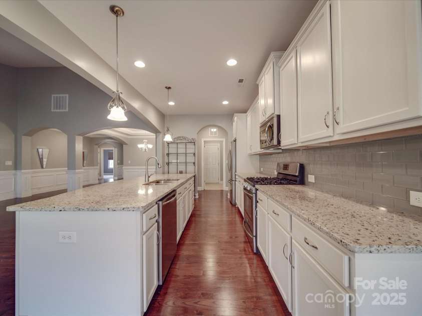 2836 Santiago Circle, Monroe, NC 28110.  MLS# CAR4216034, YatesRealty ID 16031. 
