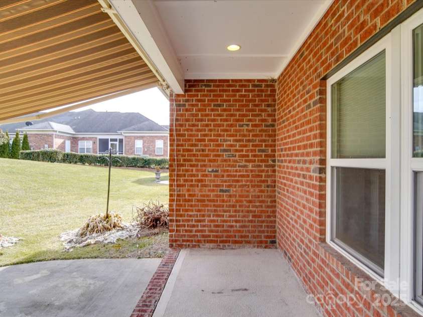 2836 Santiago Circle, Monroe, NC 28110.  MLS# CAR4216034, YatesRealty ID 16031. 