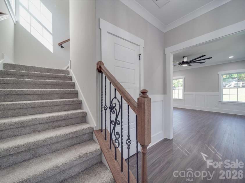2128 Holly Street, Charlotte, NC 28216.  MLS# CAR4352924, YatesRealty ID 16032. 