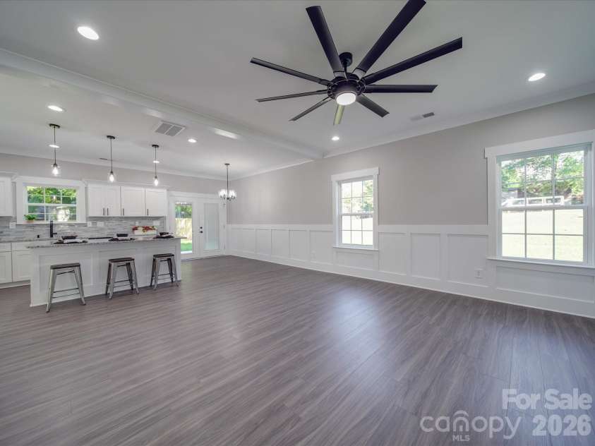 2128 Holly Street, Charlotte, NC 28216.  MLS# CAR4352924, YatesRealty ID 16032. 