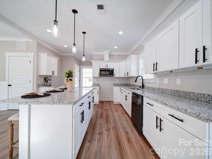 2128 Holly Street, Charlotte, NC 28216.  MLS# CAR4352924, YatesRealty ID 16032. 