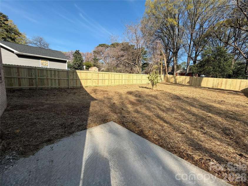 2128 Holly Street, Charlotte, NC 28216.  MLS# CAR4352924, YatesRealty ID 16032. 