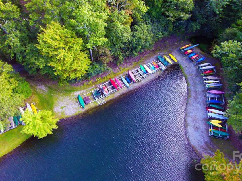 1005 Utsonati Lane, Brevard, NC 28712.  MLS# CAR4246828, YatesRealty ID 16033. Lake Atagahi Kayaking