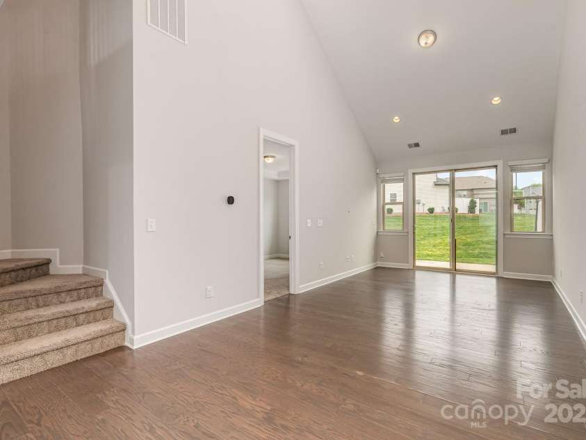 5684 Garrow Glen Road, Charlotte, NC 28278.  MLS# CAR4246603, YatesRealty ID 16035. 