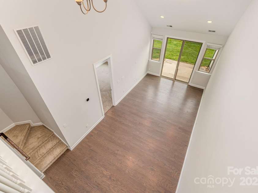 5684 Garrow Glen Road, Charlotte, NC 28278.  MLS# CAR4246603, YatesRealty ID 16035. 