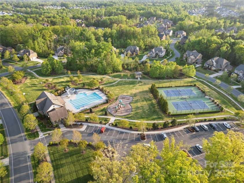 8903 Ansley Park Place, Huntersville, NC 28078.  MLS# CAR4246287, YatesRealty ID 16036. 