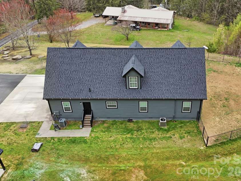 67 Nimitz Drive, Brevard, NC 28712.  MLS# CAR4360403, YatesRealty ID 16037. 