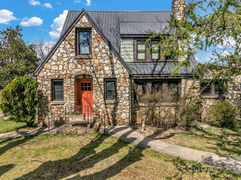 96 Old State Ten, 205-211 Old US Hwy 70 East Road, Black Mountain, NC 28711.  MLS# CAR4264752, YatesRealty ID 16037. 