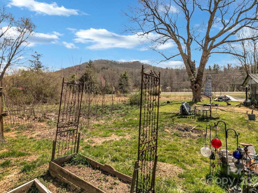 96 Old State Ten, 205-211 Old US Hwy 70 East Road, Black Mountain, NC 28711.  MLS# CAR4264752, YatesRealty ID 16037. 