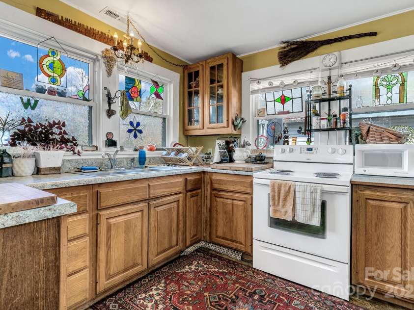 96 Old State Ten, 205-211 Old US Hwy 70 East Road, Black Mountain, NC 28711.  MLS# CAR4264752, YatesRealty ID 16037. 