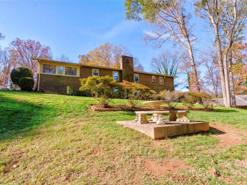 608 Hanover Drive, Shelby, NC 28150.  MLS# CAR4203173, YatesRealty ID 16038. Back