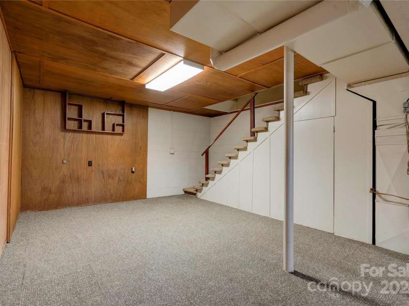 608 Hanover Drive, Shelby, NC 28150.  MLS# CAR4203173, YatesRealty ID 16038. Basement