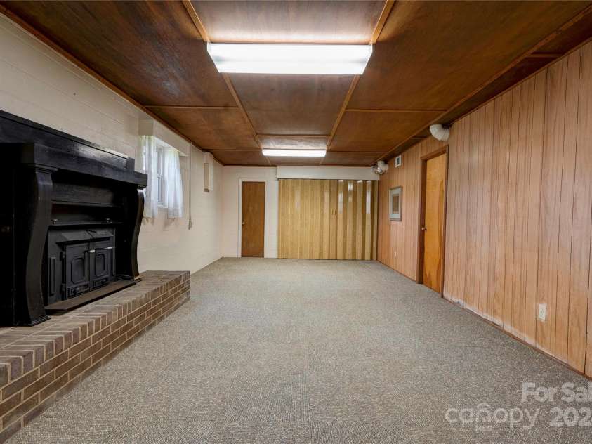 608 Hanover Drive, Shelby, NC 28150.  MLS# CAR4203173, YatesRealty ID 16038. Basement