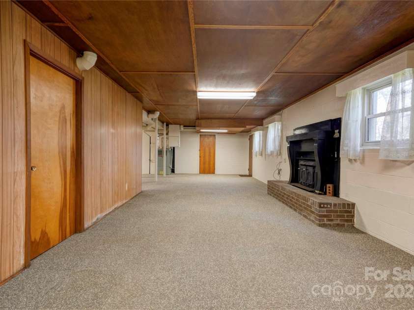 608 Hanover Drive, Shelby, NC 28150.  MLS# CAR4203173, YatesRealty ID 16038. Basement