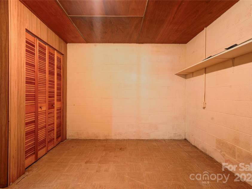 608 Hanover Drive, Shelby, NC 28150.  MLS# CAR4203173, YatesRealty ID 16038. Basement