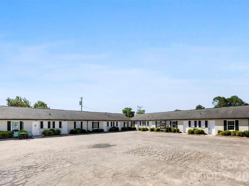 1655 Webb Street, Gastonia, NC 28052.  MLS# CAR4371466, YatesRealty ID 16039. 