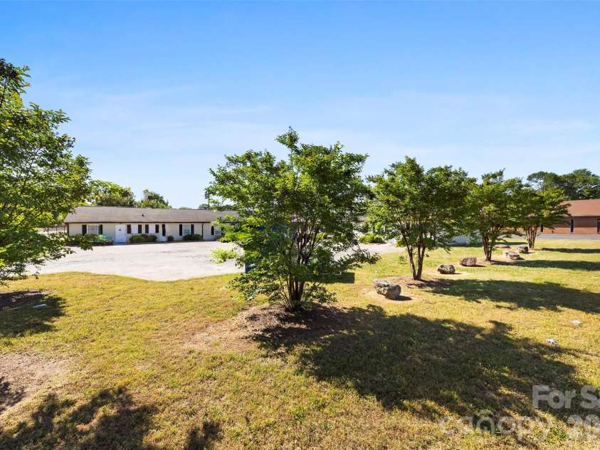 1655 Webb Street, Gastonia, NC 28052.  MLS# CAR4371466, YatesRealty ID 16039. 