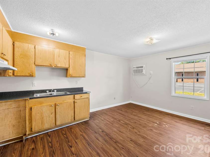 1655 Webb Street, Gastonia, NC 28052.  MLS# CAR4371466, YatesRealty ID 16039. 