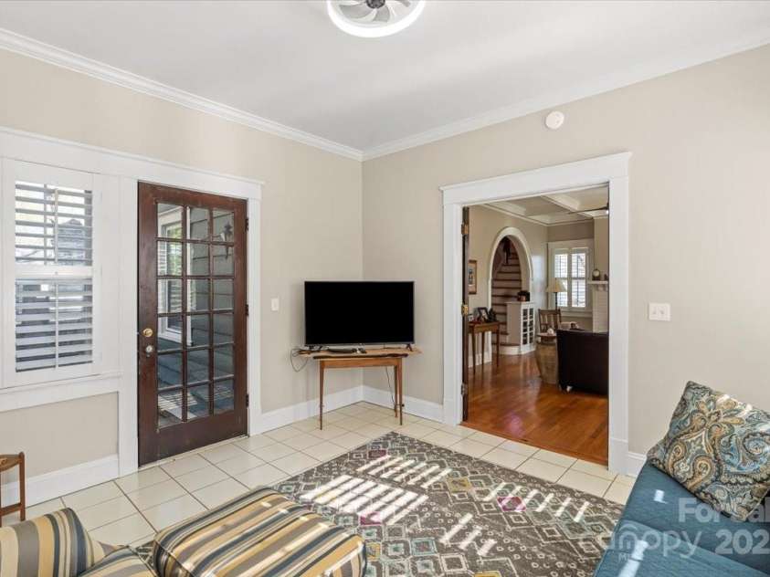 213 Academy Street, Mooresville, NC 28115.  MLS# CAR4238707, YatesRealty ID 16039. 