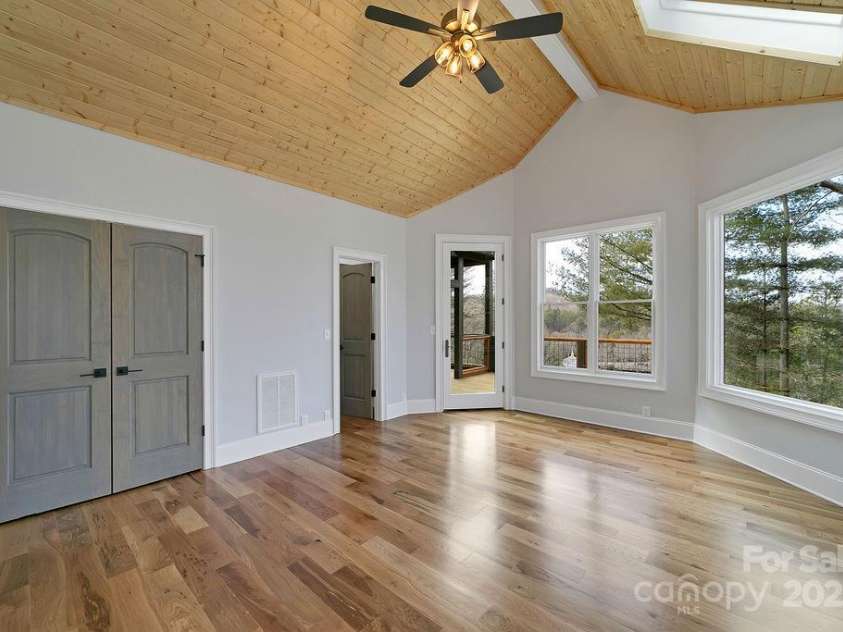 5039 Connestee Trail, Brevard, NC 28712.  MLS# CAR4324412, YatesRealty ID 1604. 