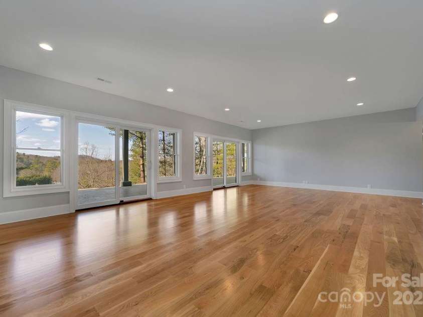 5039 Connestee Trail, Brevard, NC 28712.  MLS# CAR4324412, YatesRealty ID 1604. 