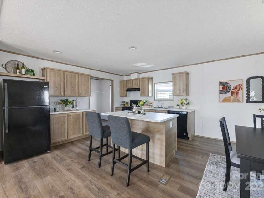 2013 Vick Wilson Road, Shelby, NC 28152.  MLS# CAR4228514, YatesRealty ID 16040. Kitchen