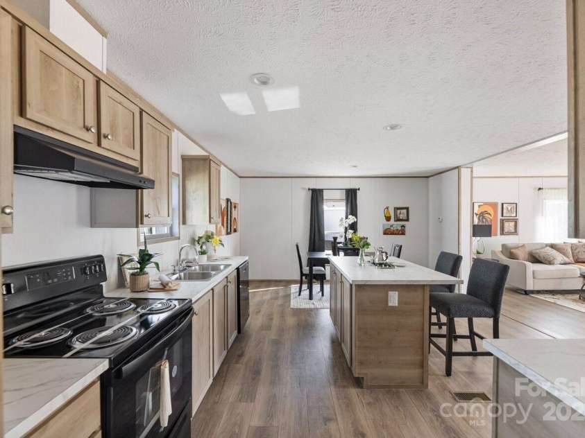 2013 Vick Wilson Road, Shelby, NC 28152.  MLS# CAR4228514, YatesRealty ID 16040. Kitchen