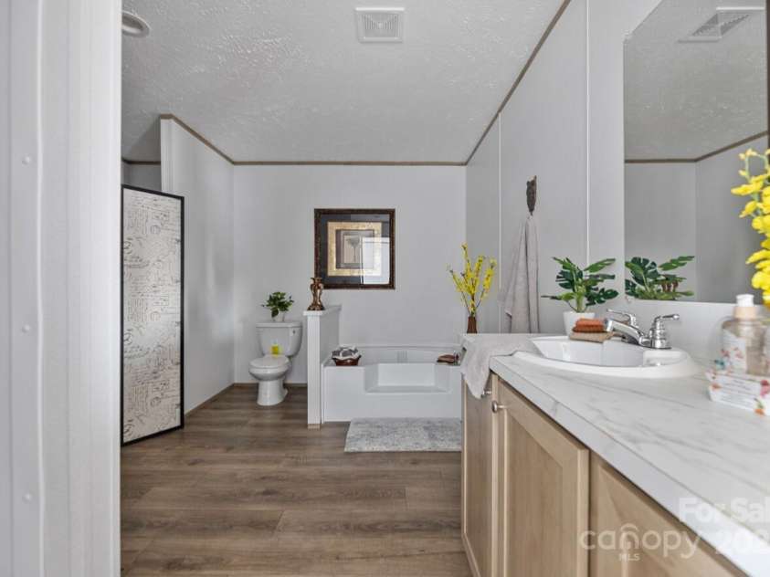 2013 Vick Wilson Road, Shelby, NC 28152.  MLS# CAR4228514, YatesRealty ID 16040. Primary Bath