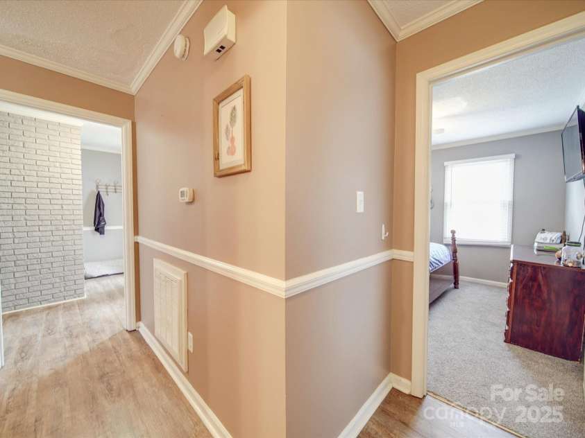 1525 Oakridge Drive, Salisbury, NC 28146.  MLS# CAR4225983, YatesRealty ID 16042. 