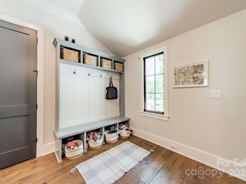 14228 Ryker Way, Davidson, NC 28036.  MLS# CAR4319295, YatesRealty ID 16043. Drop Zone