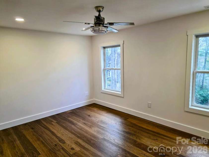 22 Salt Box Haven, Burnsville, NC 28714.  MLS# CAR4364362, YatesRealty ID 16043. Bedroom #2