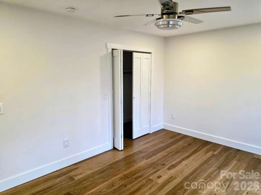 22 Salt Box Haven, Burnsville, NC 28714.  MLS# CAR4364362, YatesRealty ID 16043. Bedroom #2